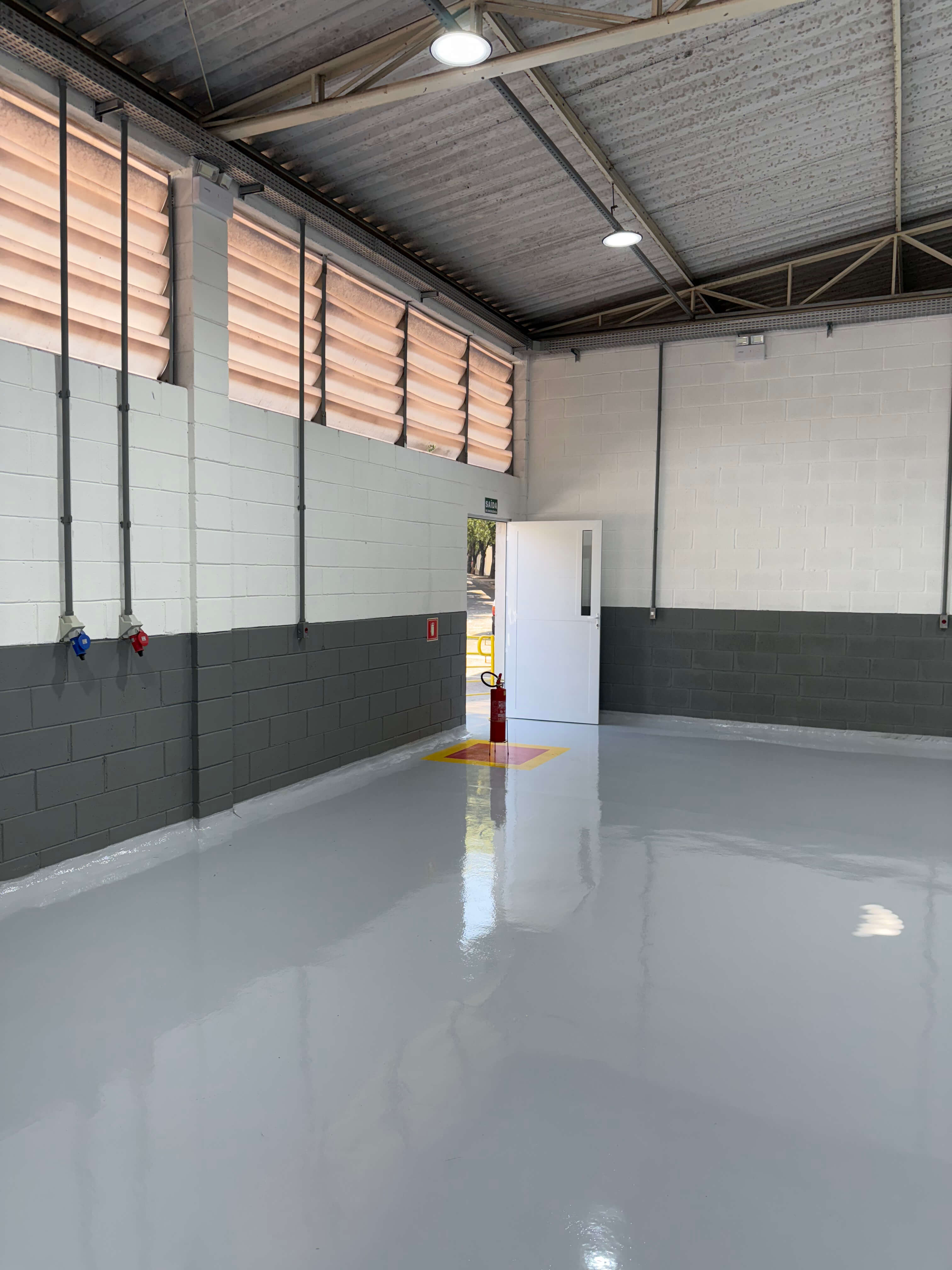 Reforma comercial - Pintura epóxi